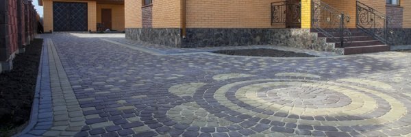 Бруківка в Луцьку: де купувати і чому*