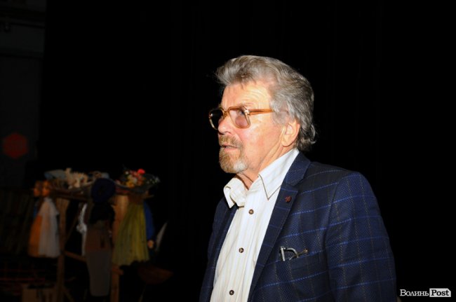 Данило Поштарук