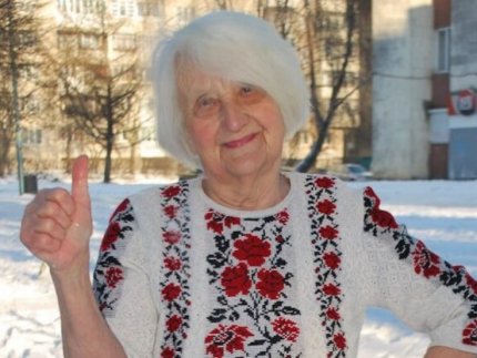 Лучанка у 84 роки обтирається снігом та вивчає італійську