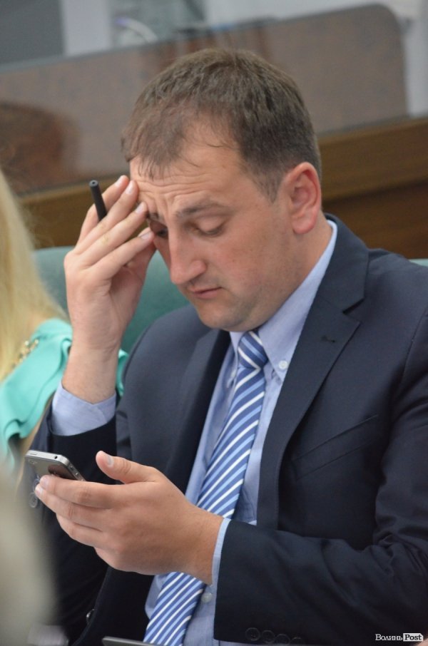 Дорогі й не дуже депутати місцевих рад