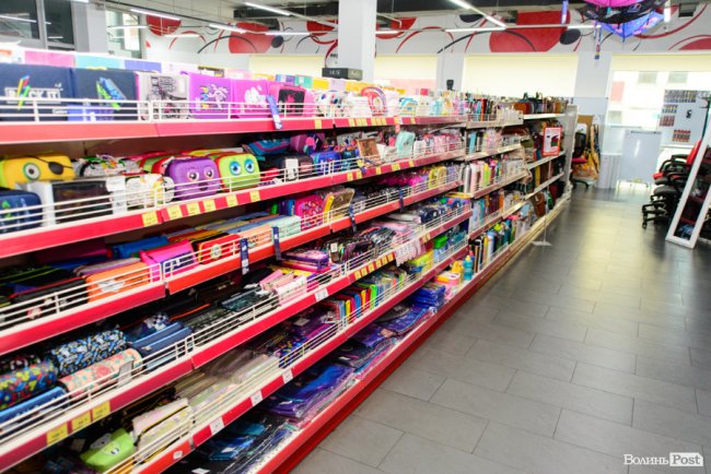 Усе для школи, офісу і творчості – в одному місці: що, як і за скільки в магазині «Офіс Центр» у Луцьку*