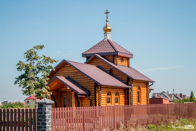Чисте повітря та сільська тиша: за що лучани люблять Кічкарівку. ФОТО