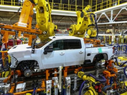 General Motors відновить виробництво в Канаді*