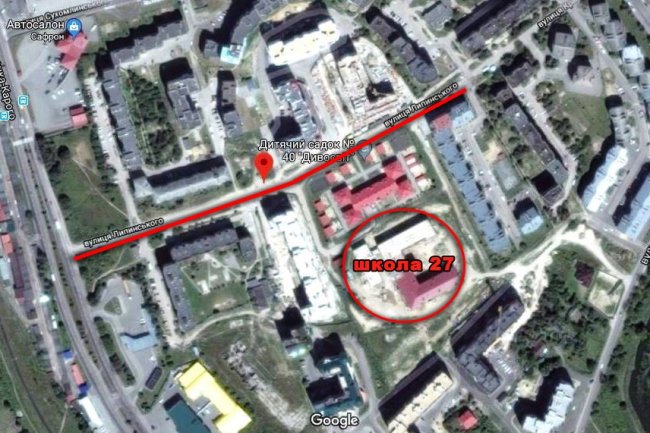 Звісно, ремонт вулиці Липинського покращив ситуацію, але все ж не повністю вирішив проблему доїзду/доходу до школи № 27