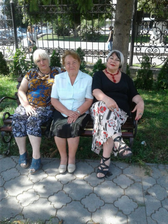 «Композитор – не поет»: відома луцька вчителька музичного мистецтва розповіла, як ледь не проміняла творчість на фехтування