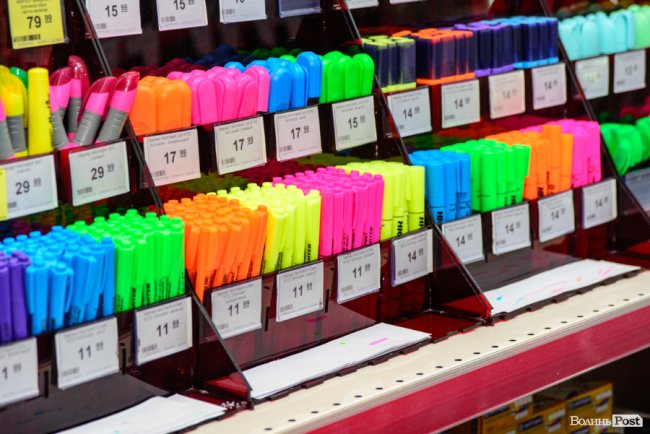 Усе для школи, офісу і творчості – в одному місці: що, як і за скільки в магазині «Офіс Центр» у Луцьку*