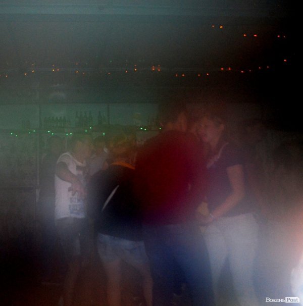 Танці, бійки, кавалери… Як святкують День Молоді у волинській глибинці. ФОТО