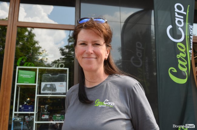 Голландка і українець створили у Луцьку рибальський шоурум Caro Carp*