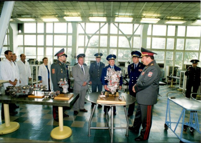 Людина, яка підняла у небо українські літаки: працівники луцького «Мотору» розповіли про життя легендарного директора 