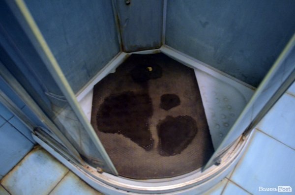 Студентський ревізор: грибок, вікінги і контрасти у гуртожитку №2