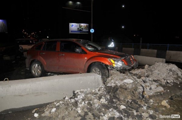«Нічна варта»: розтрощені автівки, масова бійка і Lexus, який «доїздився»