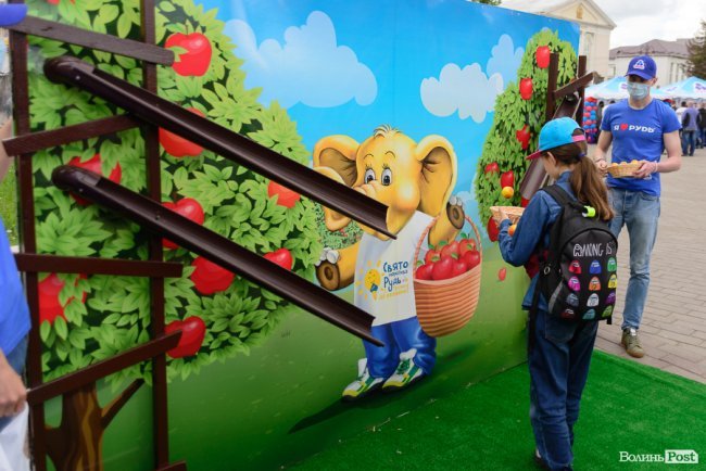 Морозива багато не буває: у Луцьку влаштували грандіозне свято найсмачніших солодощів та найяскравіших емоцій. ФОТО*