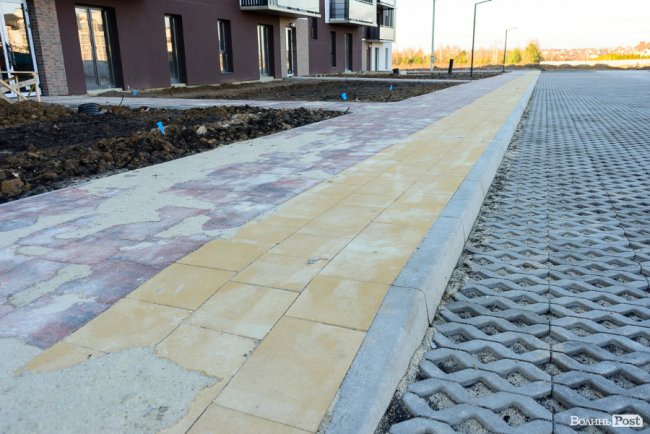 Красиво, надійно і якісно – як у ЖК «StyleUP» облаштовують територію. ФОТО*