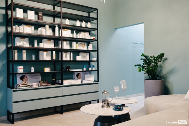 Академія косметології у Луцьку: що входить у курс від Наталії Лавренюк (фото)