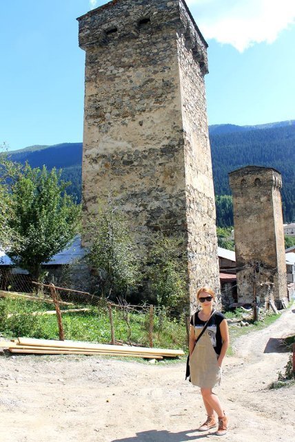 «Нотатки мандрівниці» Ірини Хом'як: легенда про мільйони троянд, фантастичне вино та грузинський Лас-Вегас