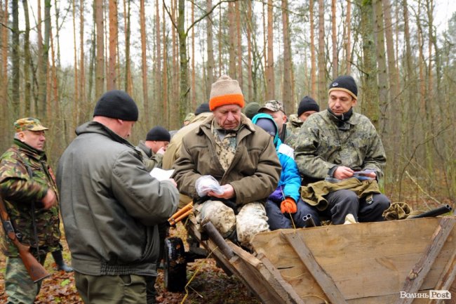 Нічні погоні та браконьєри: як працює лісова рейдова група. ФОТО