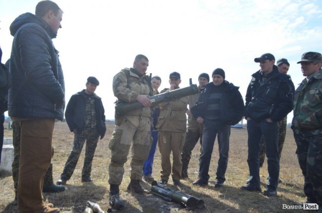 Важко в навчанні – легко в бою: на Волині - «вогневий» вишкіл загонів тероборони