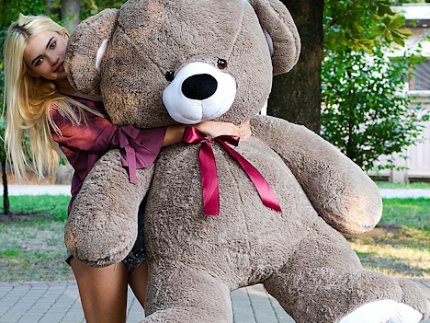 Яку мʼяку іграшку подарувати дівчині*