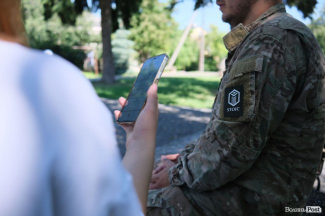 Центр Дія.Бізнес у Луцьку допомагає військовому розвивати Telegram-канал про стоїцизм