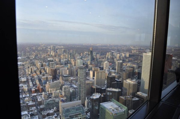 «Нотатки мандрівниці» Марії Мовшук: студенти в піжамі, «забиті» холодильники та українці в Канаді