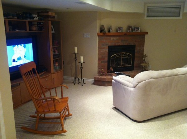 «Нотатки мандрівниці» Марії Мовшук: студенти в піжамі, «забиті» холодильники та українці в Канаді