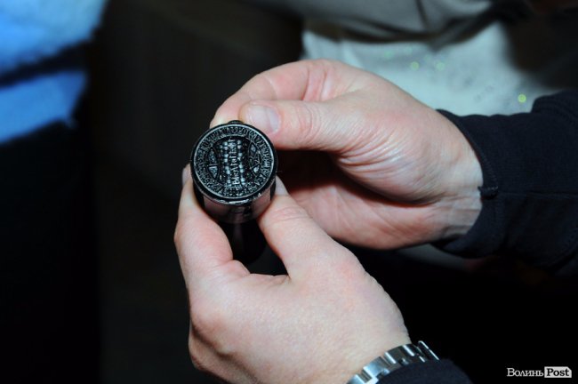 Будні «головного» відділення «Укрпошти» в Луцьку. ФОТО