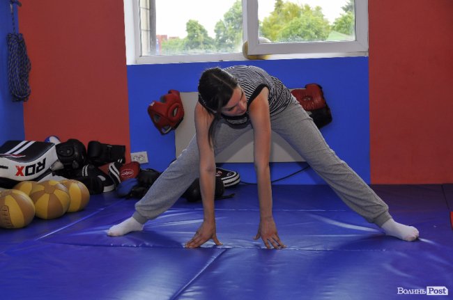 «ЛедіЛегіон»: тренування для ніг