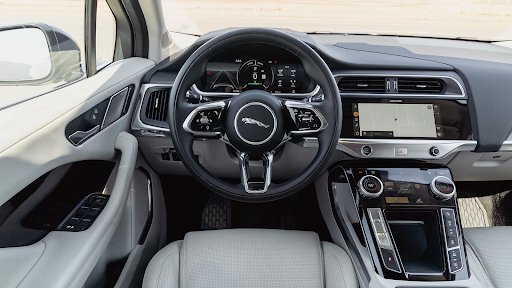 Jaguar I-Pace: плюси та мінуси переходу на повністю електричний автомобіль*