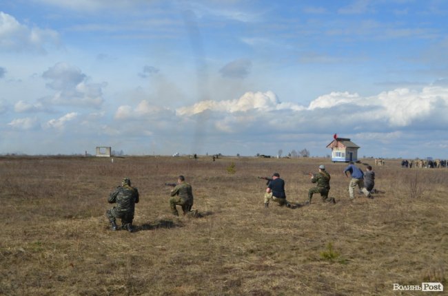 Важко в навчанні – легко в бою: на Волині - «вогневий» вишкіл загонів тероборони