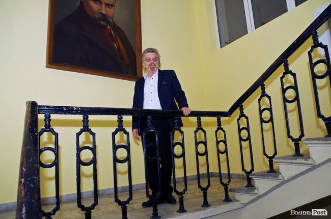 Данило Поштарук