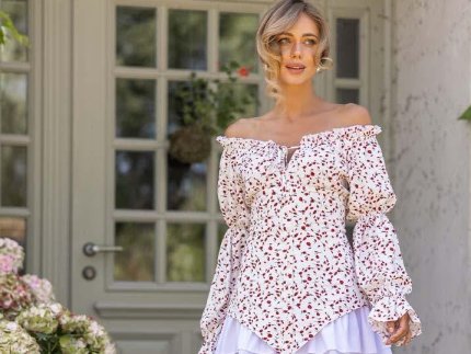 Літо 2025: які сукні жінки носитимуть цього сезону