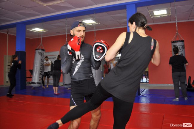 «ЛедіЛегіон»: як одночасно думати про удари і нігті