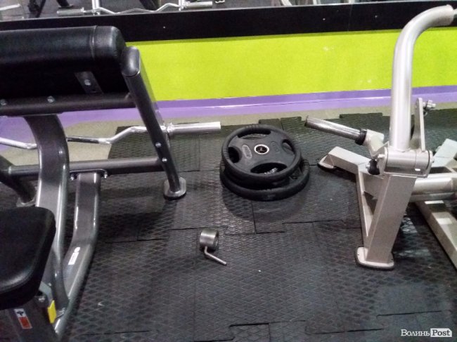 «ІнспекторGym». «Sportclub Pumper»: темнота й обгоріла кімната