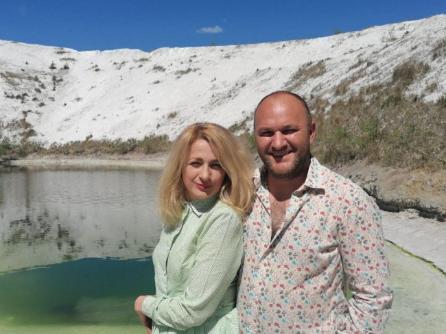 «Не просто будинок з євроремонтом, а садиба щасливих»: лучанка перетворила помешкання за містом в арт-простір. ФОТО