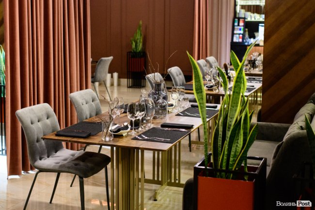 Офіційно відкрили оновлений ресторан «Срібні  Лелеки»* 