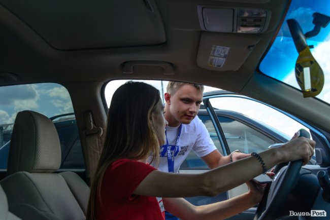 Від компактного хетчбека до брутального позашляховика: автомобілі для леді від WEST AUTO HUB* 
