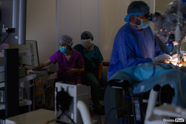 «Якщо для порятунку треба бути злим, я буду злим»: волинський нейрохірург, що оперує «безнадійних» дітей 