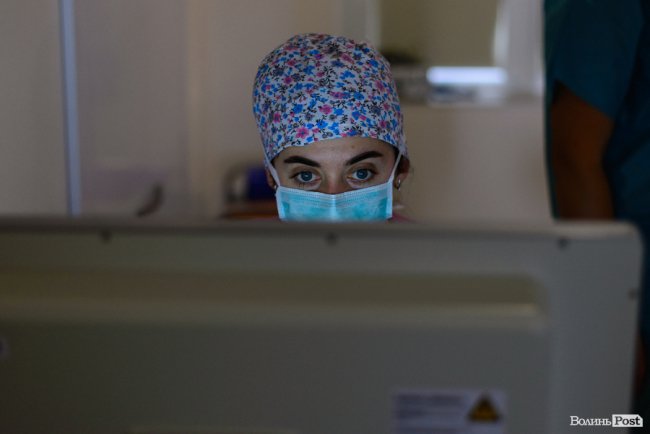 «Якщо для порятунку треба бути злим, я буду злим»: волинський нейрохірург, що оперує «безнадійних» дітей 