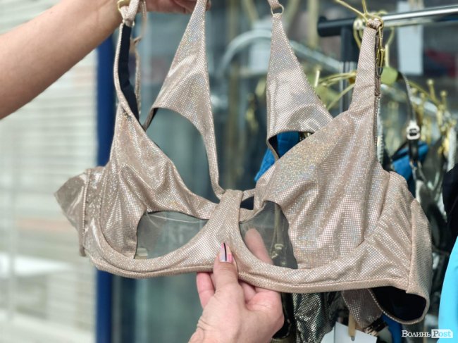 Власниця луцького ательє заснувала свій бренд купальників