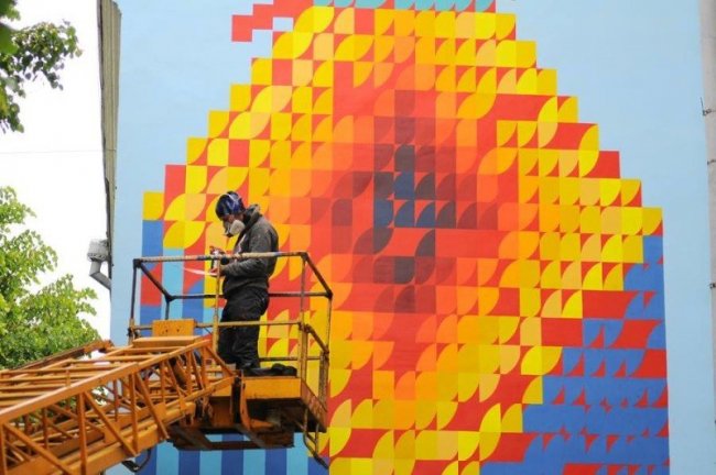 Щасливим треба бути кожного дня, - луцький художник Андрій Кальков