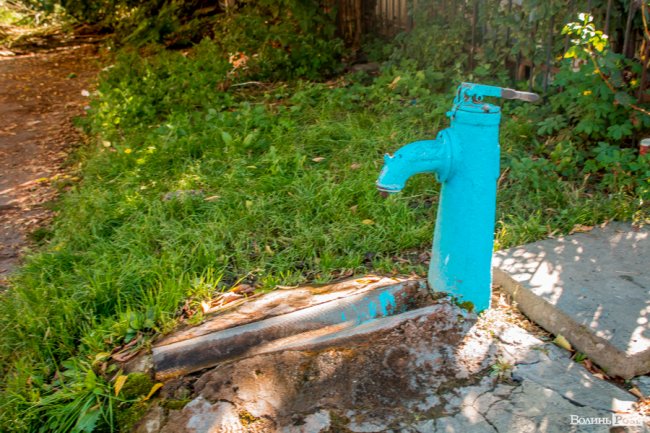 Чисте повітря та сільська тиша: за що лучани люблять Кічкарівку. ФОТО