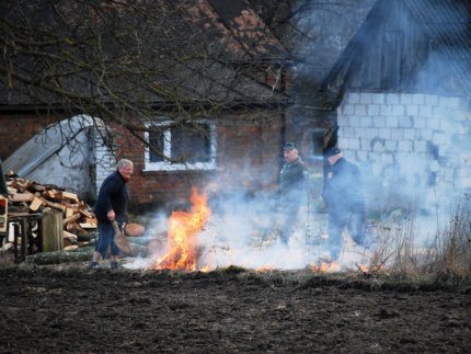 На Волині борються з паліями сухої рослинності: яке покарання чекає на порушників