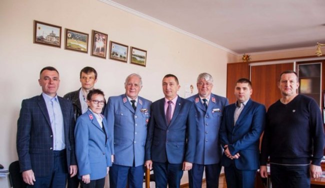 Олег Кіндер під час зустрічі з делегацією з-за кордону