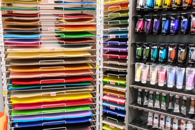 Усе для школи, офісу і творчості – в одному місці: що, як і за скільки в магазині «Офіс Центр» у Луцьку*