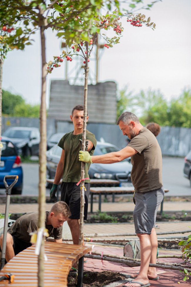 Відчуй себе як вдома: «Атлант» втілив перший унікальний проєкт ландшафтного дизайну* 