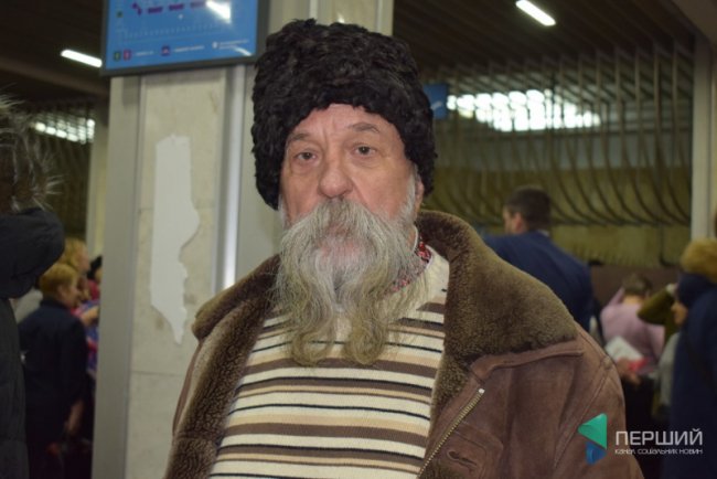 «Україноботи» проти «зрадофілів», або Як волиняни їздили на форум до Порошенка. РЕПОРТАЖ