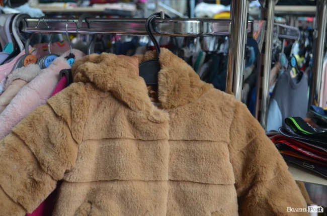 Від 1200 гривень – за брендове пальто: «Family Stock» кличе на вигідний осінній шопінг*