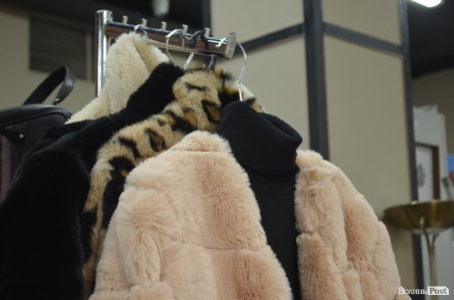 Від 1200 гривень – за брендове пальто: «Family Stock» кличе на вигідний осінній шопінг*