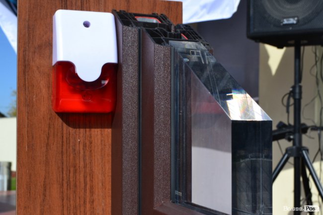 WINTERA влаштувала віконний розгром у Луцьку: як це було. ФОТО*