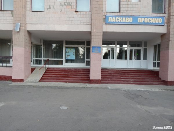 Чи комфортно в Луцьку візочникам та мамам з колясками?